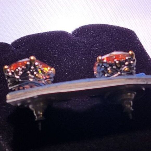 Giamouresq, New, 8CT Citrine Crystal, Sterling Silver Stud Earrings - Picture 5 of 6